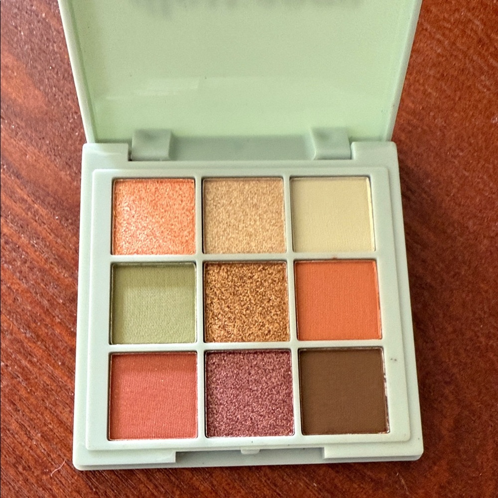 Glowcore Mystic Earth eyeshadow Compact UNUSED